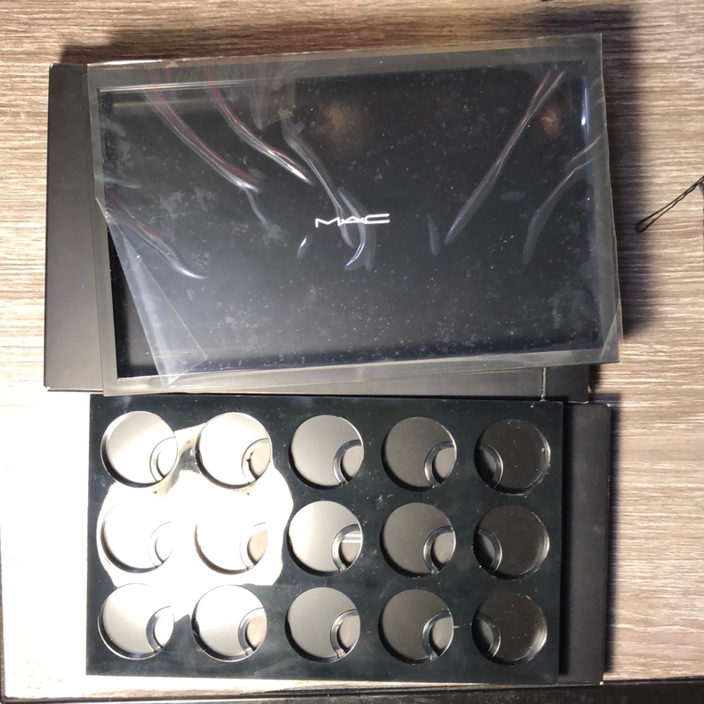 MAC pro pallette eyeshadows